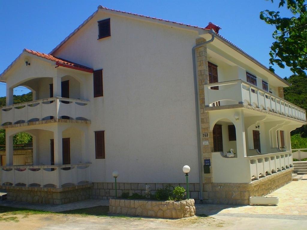 Apartments Vesna Kampor Exteriér fotografie